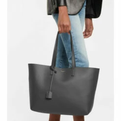 Brand new 😍 Saint Laurent Shopping E/W Leather Tote 🧨