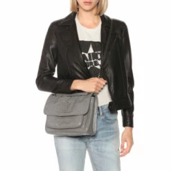 Brand new 😉 Saint Laurent Niki Medium Leather Shoulder Bag 🧨